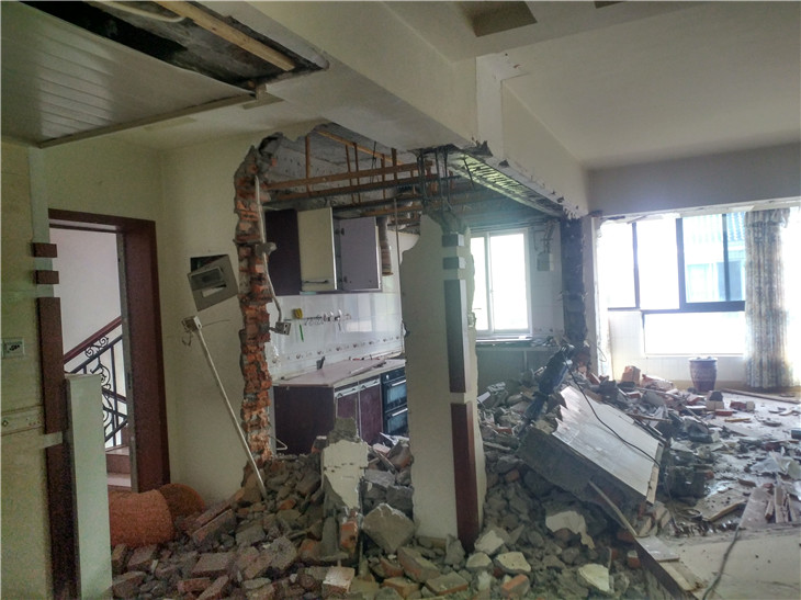 家裝拆除多少錢一平米 ,成都二手房拆除公司
