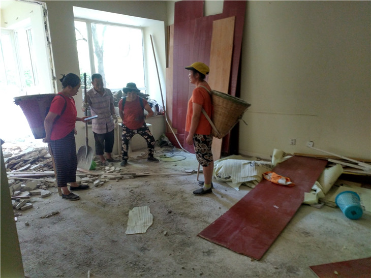 拆除舊房裝修多少錢一平方，成都二手房舊房專業拆除清運公司恩威玲瓏南域舊房裝修拆除案例