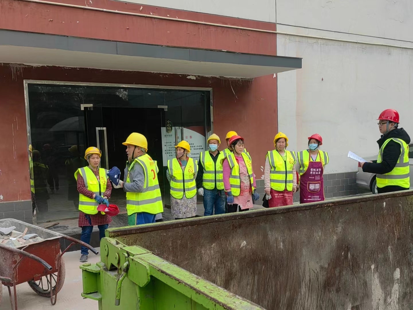 成都餐飲店拆除|萬象城披德西餐廳拆除清運(yùn)