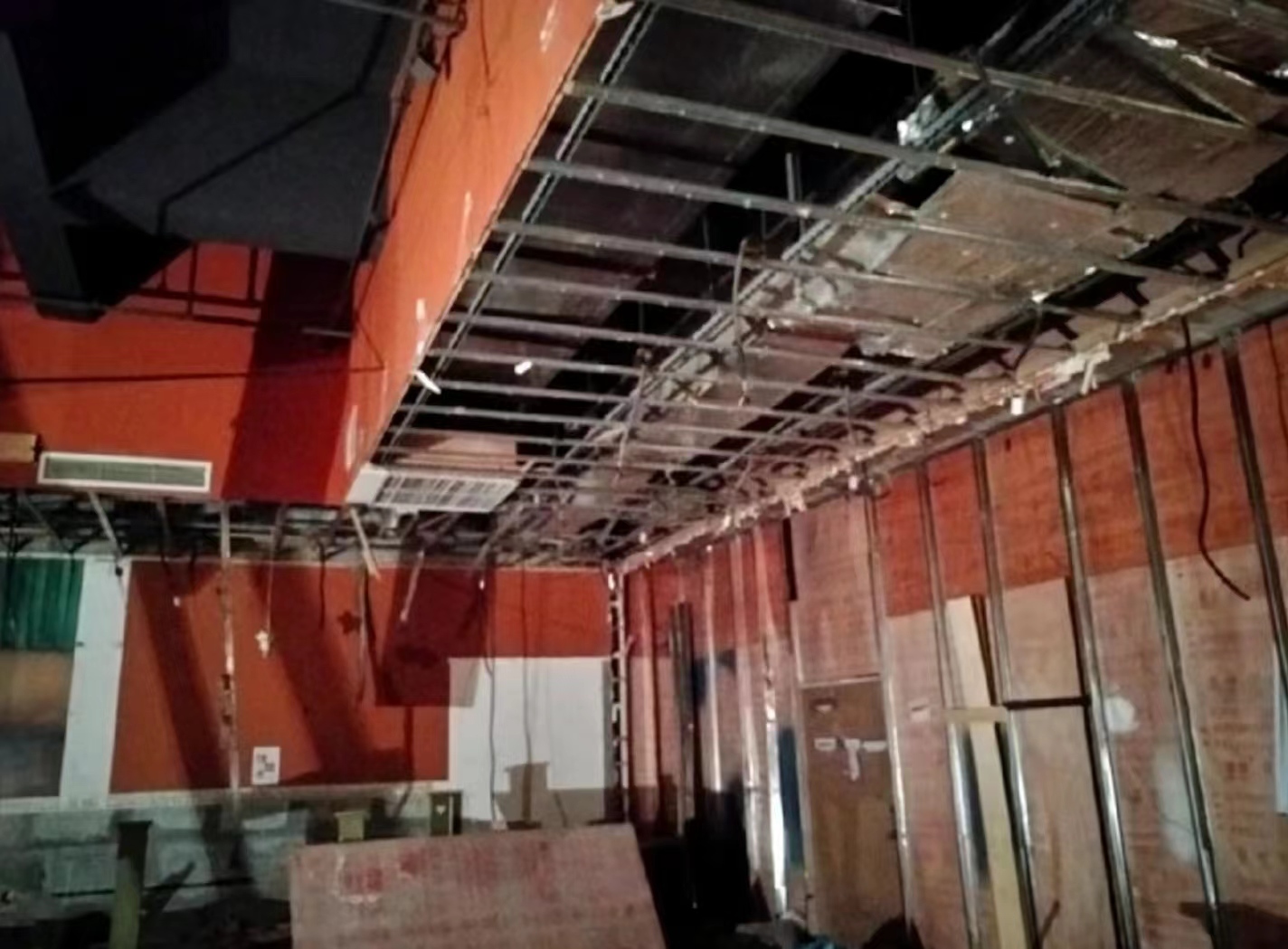 成都餐廳拆除|萬象城彼得西餐廳拆除·第三天記錄